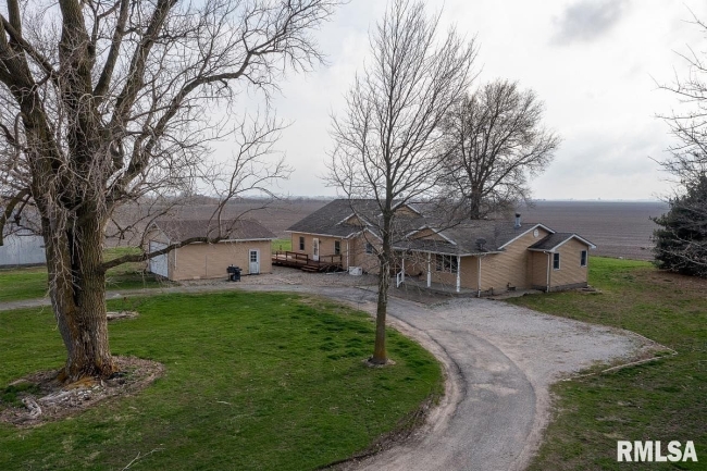 10 Acres of Residential Land & Home Auburn, Illinois, IL