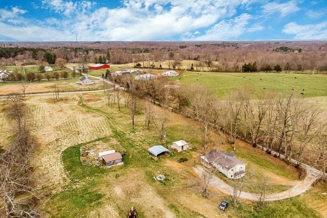 126 Acres of Mixed-Use Land & Home Baxter, Tennessee, TN