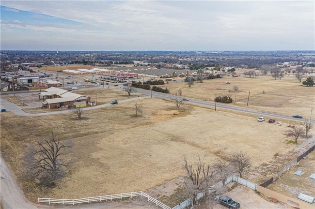 1.7 Acres of Commercial Land Moore, Oklahoma, 