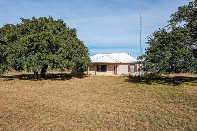 68 Acres of Agricultural Land & Home Rochelle, Texas, TX