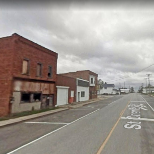 Saint Charles St, Beaverville, IL 60912