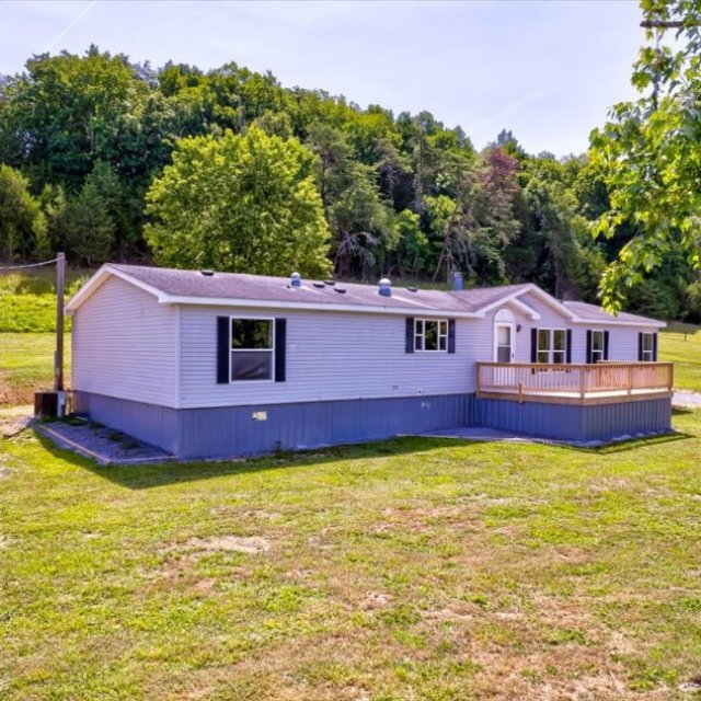 2 Manufactured Home on 7.87 Acres in Greene County