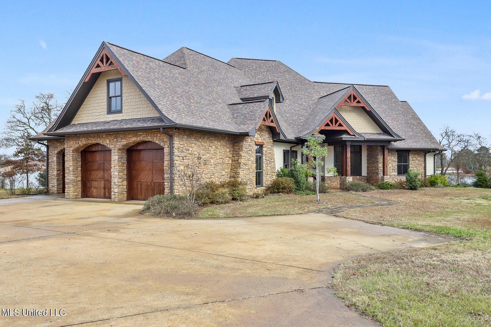 17 Acres of Land & Home Madison, Mississippi, MS