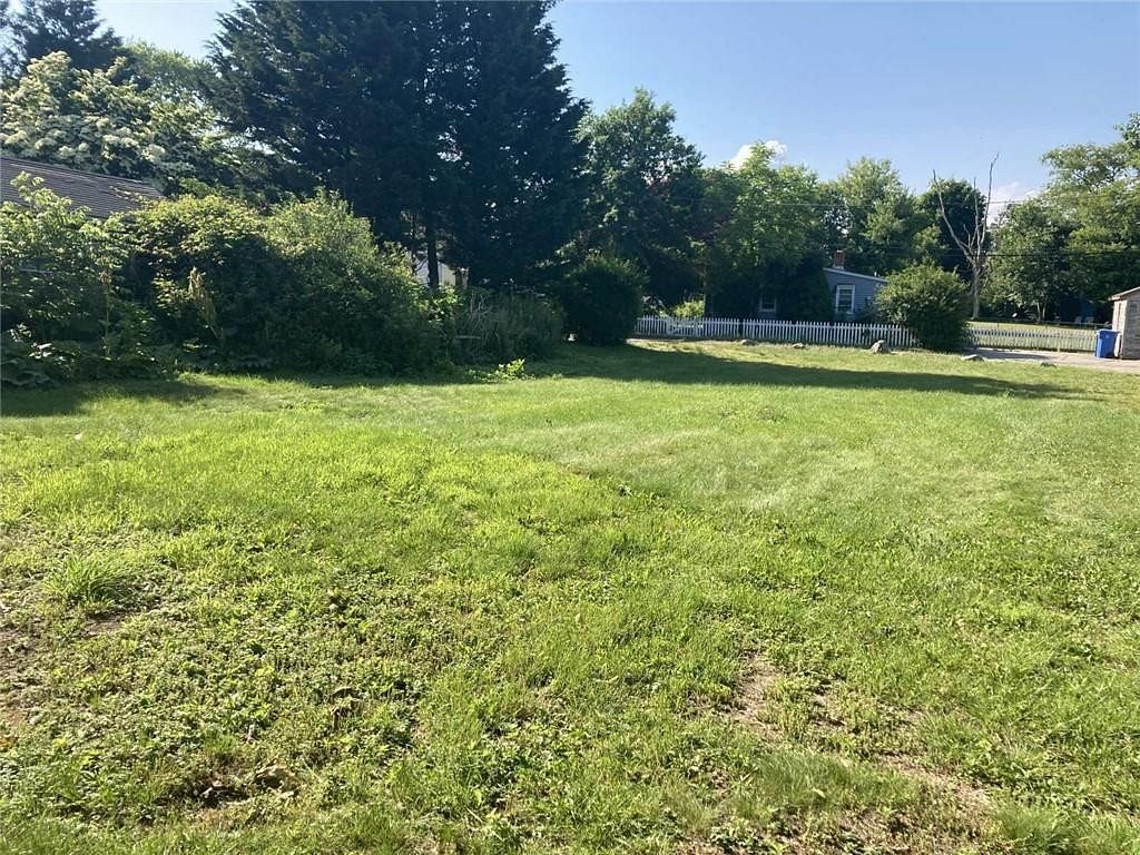 0.25 Acres of Residential Land & Home Middletown, Rhode Island, RI