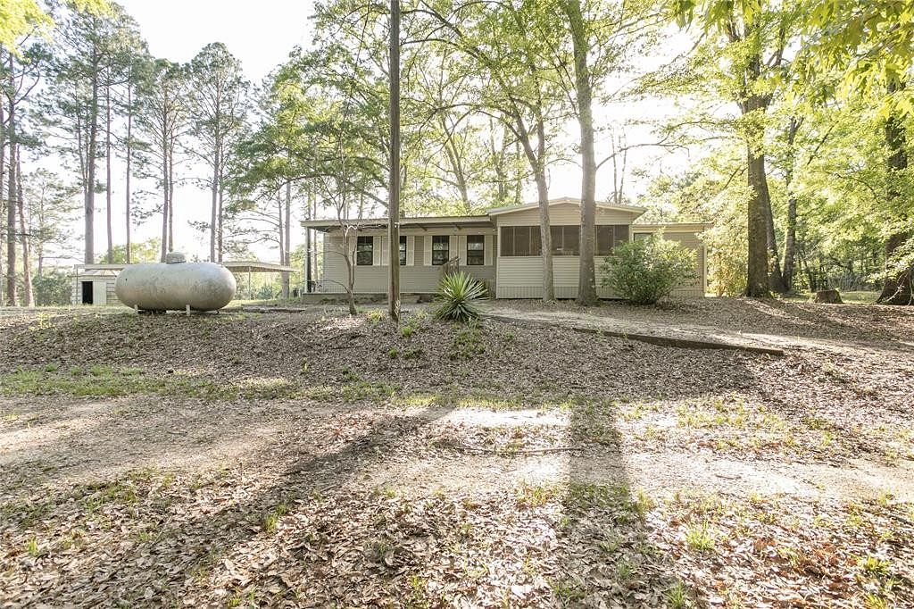 57.7 Acres of Land & Home Deatsville, Alabama, AL