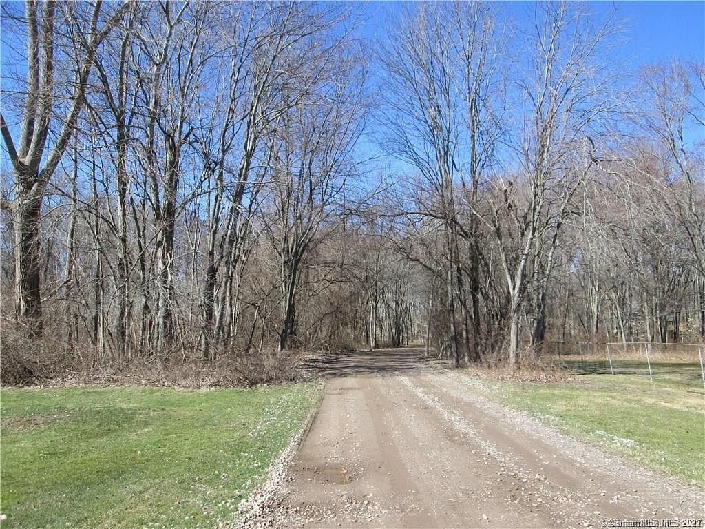 3.2 Acres of Residential Land East Windsor Town, Connecticut, CT