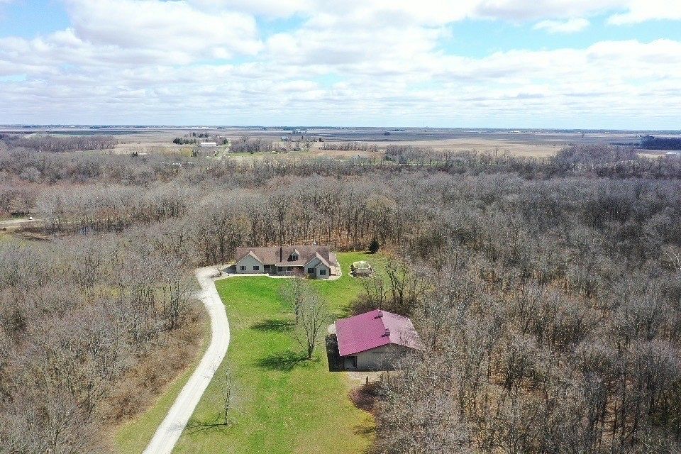 31.4 Acres of Land & Home De Witt, Illinois, IL