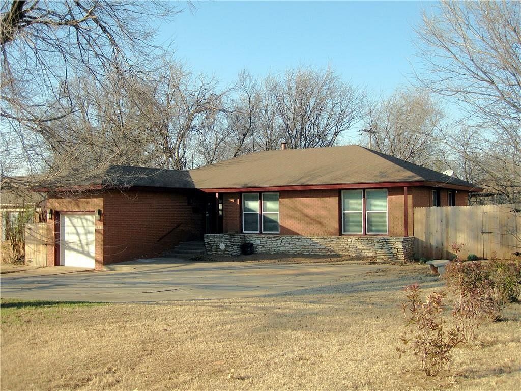 0.24 Acres of Residential Land & Home Nichols Hills, Oklahoma, OK