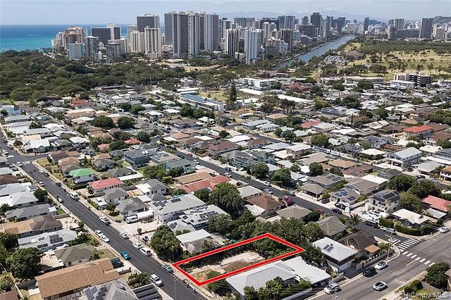 0.13 Acres of Residential Land & Home Honolulu, Hawaii, HI