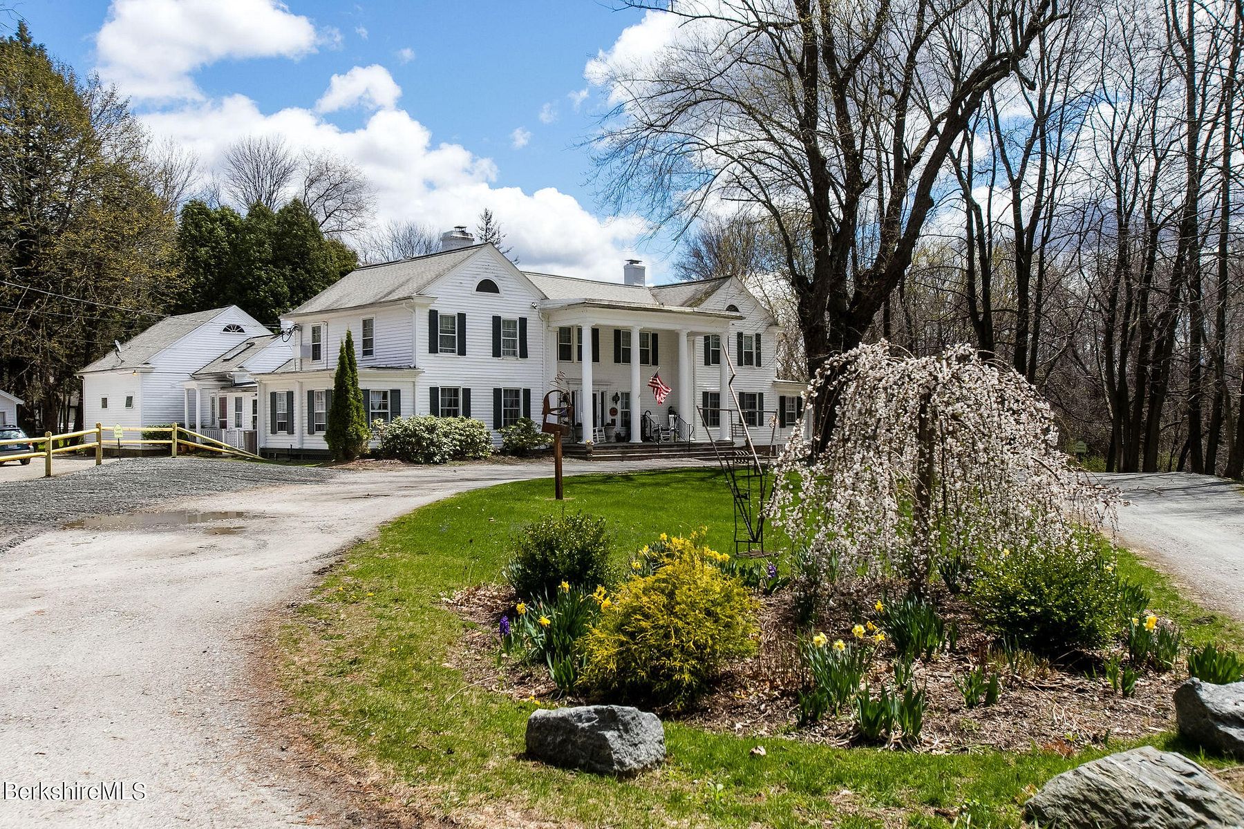 7 Acres of Improved Mixed-Use Land Stockbridge, Massachusetts, MA