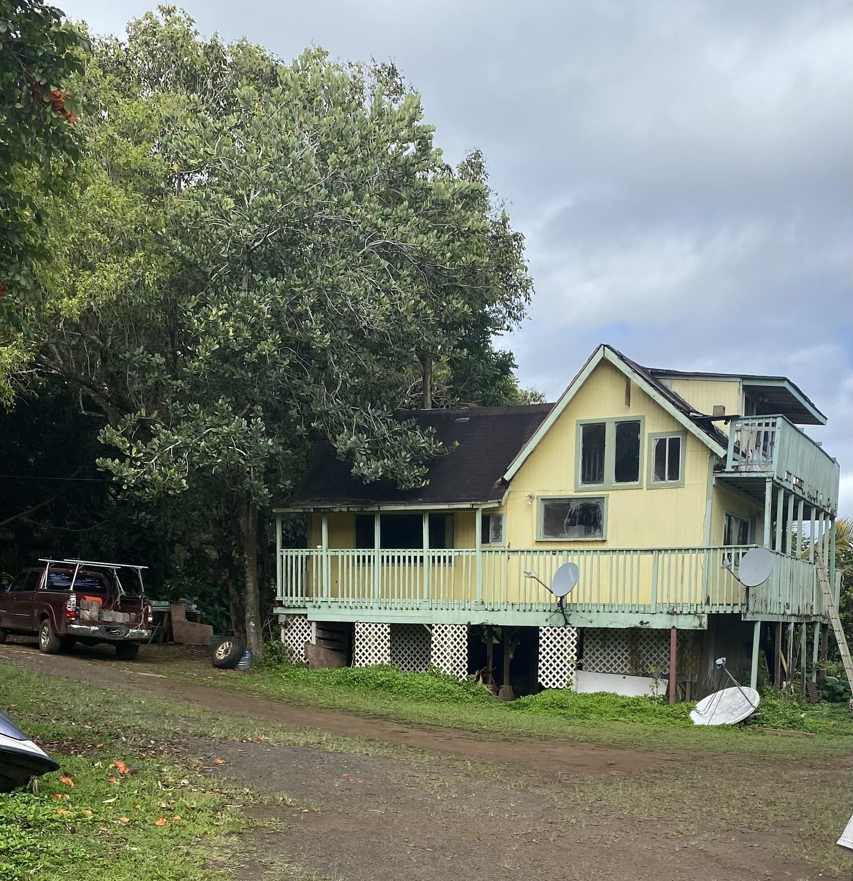 4.6 Acres of Residential Land & Home Haʻikū, Hawaii, HI