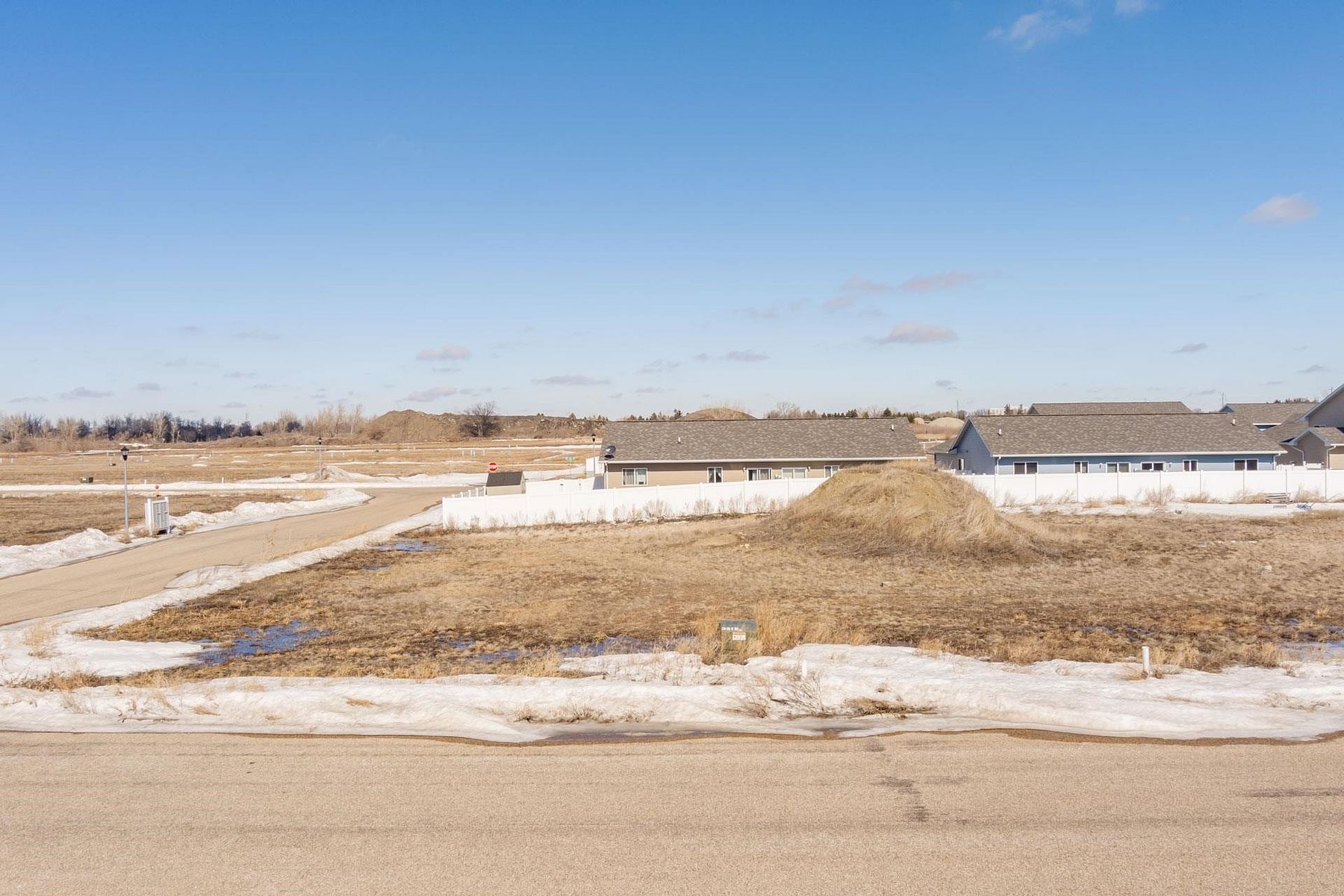 0.24 Acres of Mixed-Use Land Minot, North Dakota, ND
