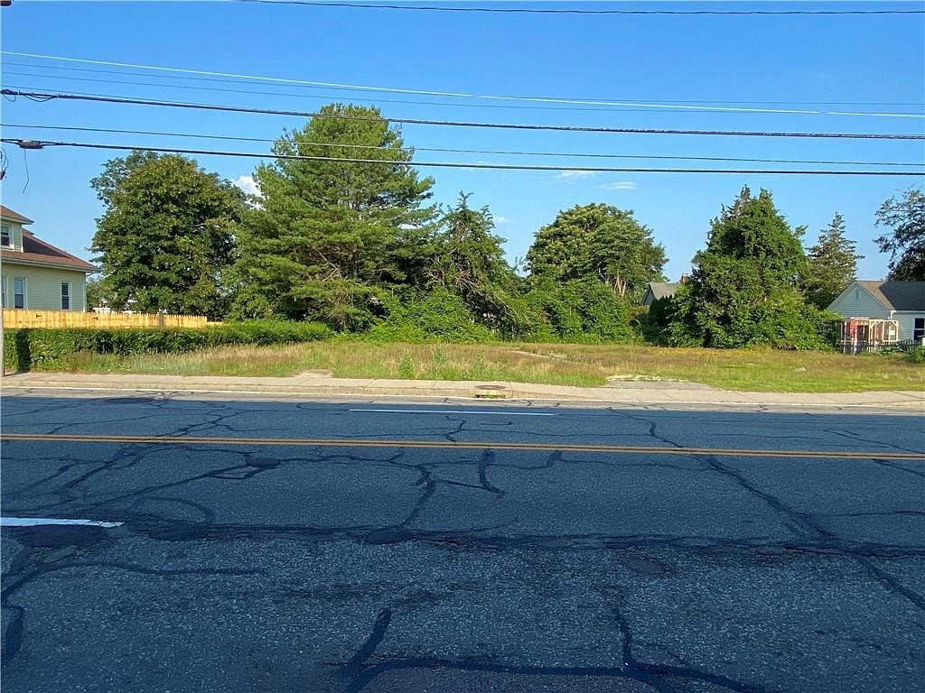 0.33 Acres of Improved Mixed-Use Land Westerly, Rhode Island, RI