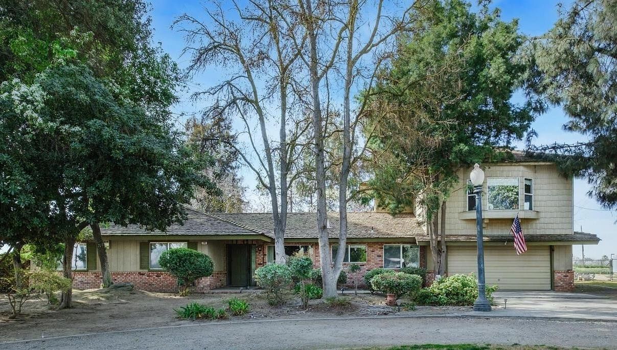 10 Acres of Residential Land & Home Fresno, California, CA