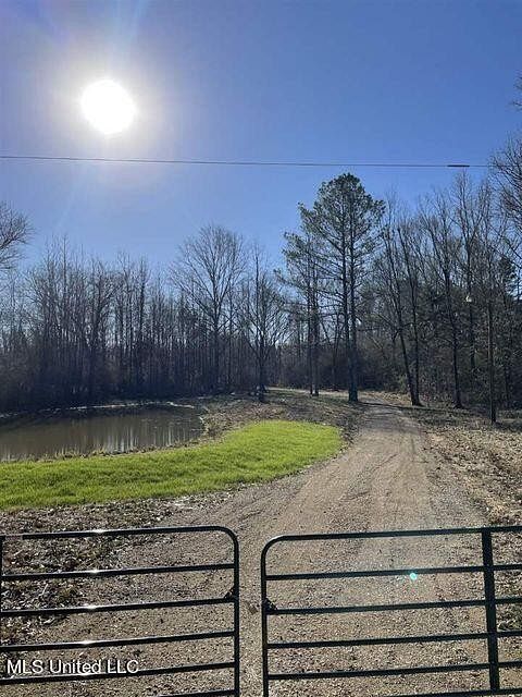 6.4 Acres of Residential Land & Home Pelahatchie, Mississippi, MS