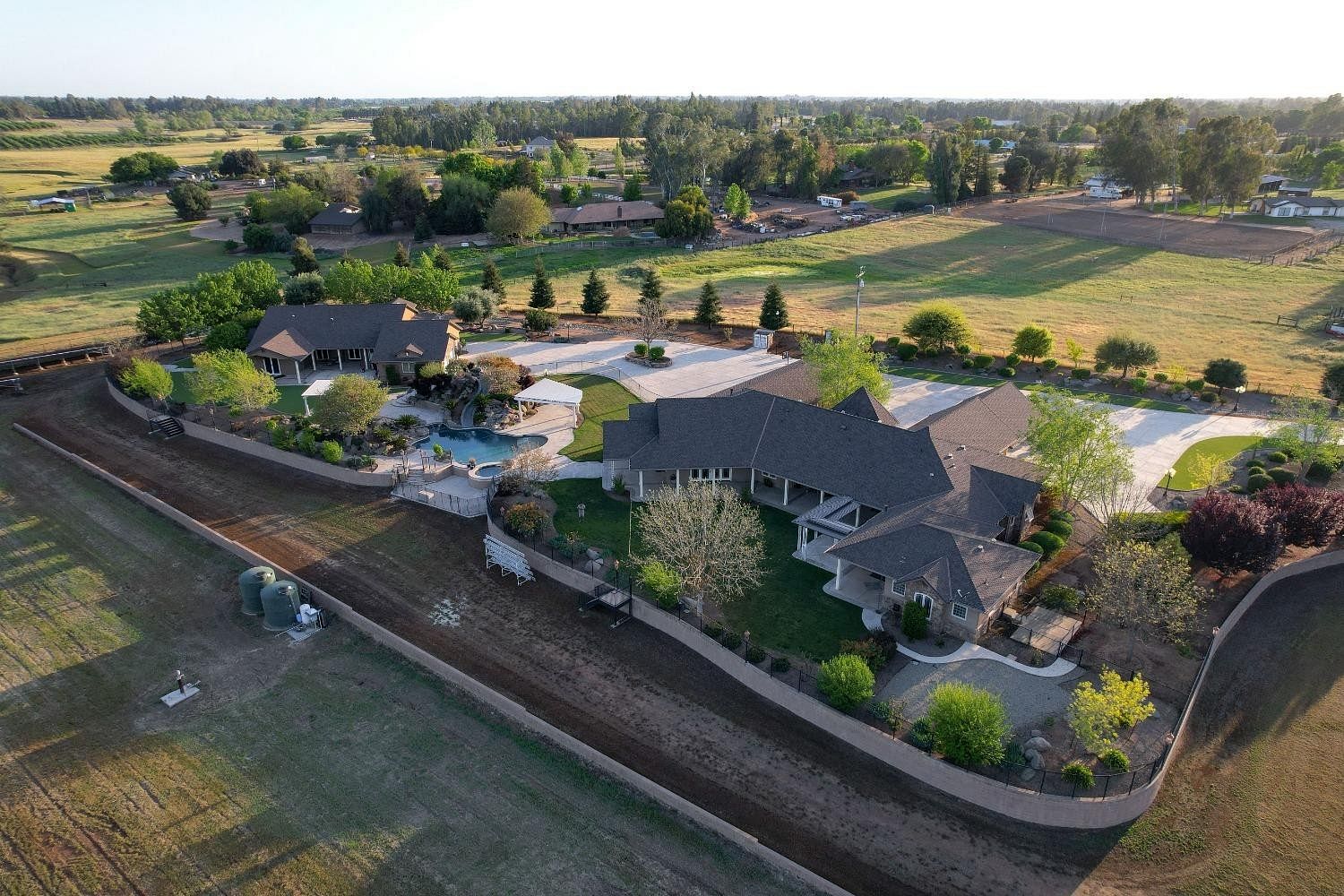 10.3 Acres of Mixed-Use Land & Home Clovis, California, CA
