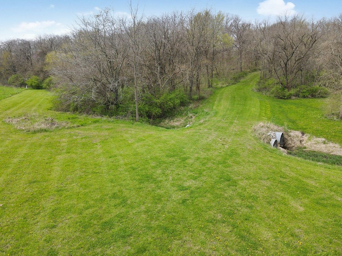 28.7 Acres of Land Monticello, Illinois, IL
