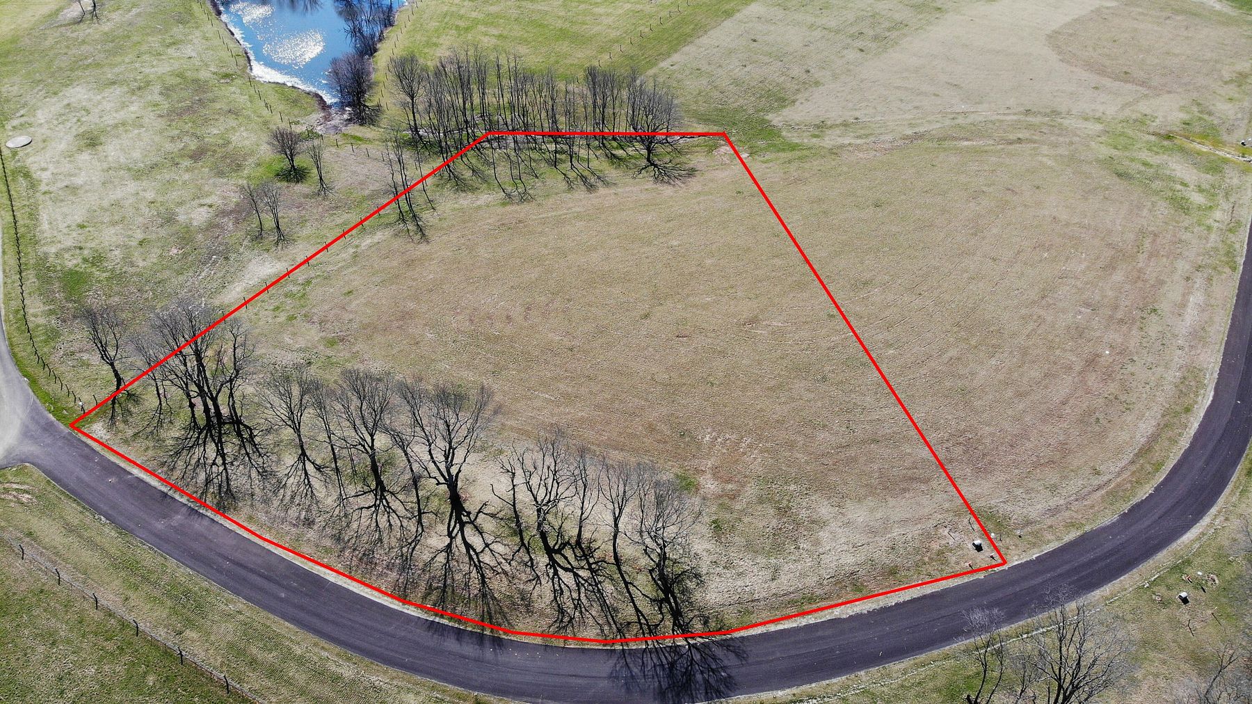 2.7 Acres of Residential Land Versailles, Kentucky, KY