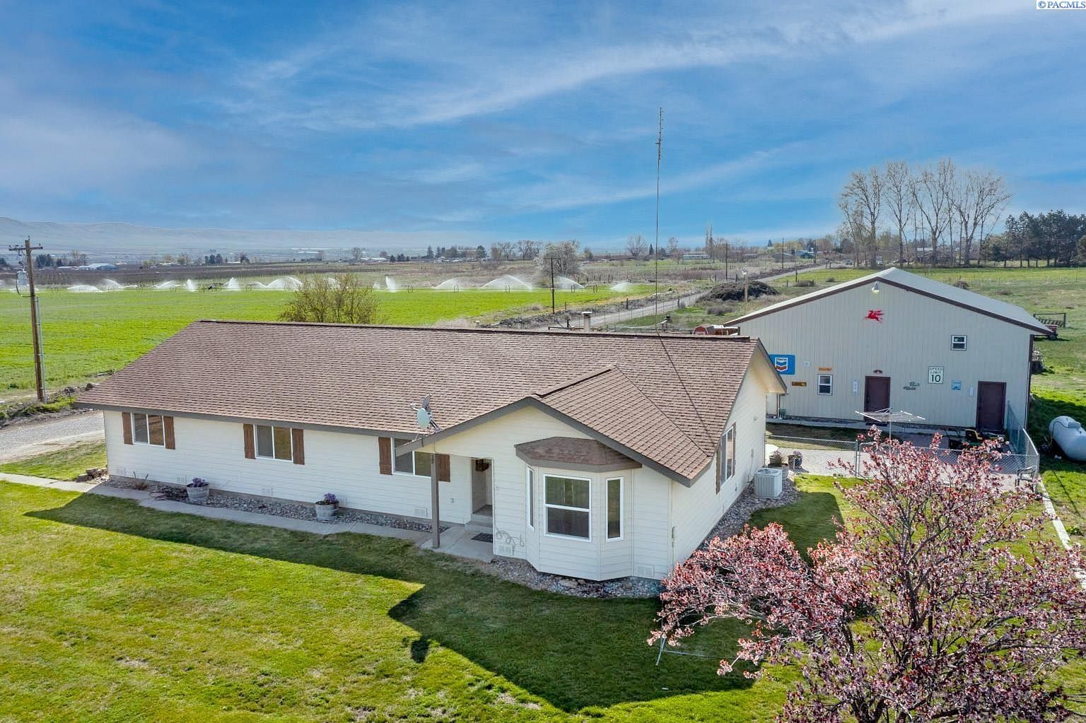 6 Acres of Mixed-Use Land & Home Grandview, Washington, WA